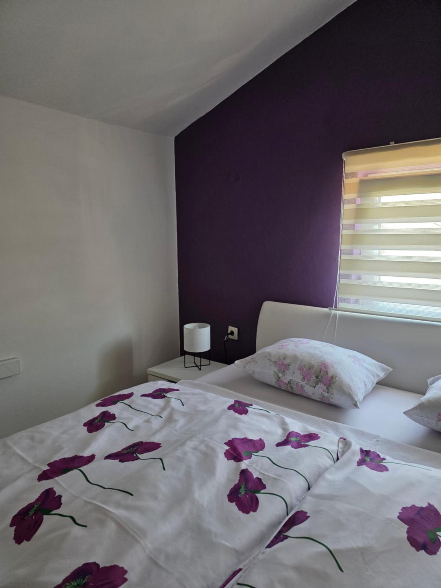 Purple Guest house *